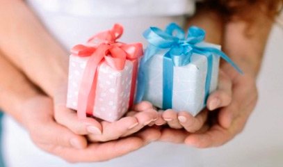 Что дарить новоиспеченным родителям?
