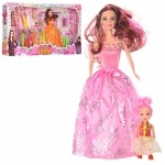 Кукла  с набором платьев
