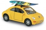 Коллекционная машинка Volkswagen New Beetle with surfboard